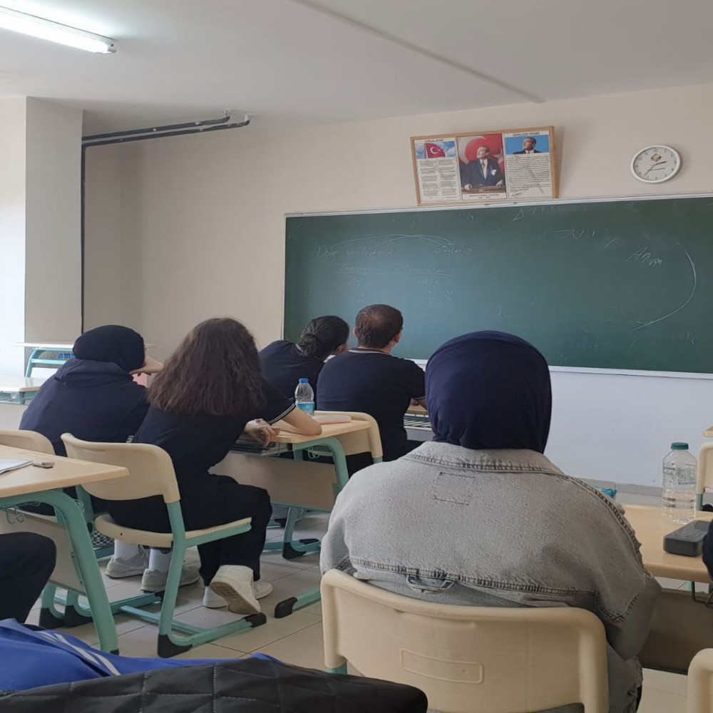 ANADOLU LİSESİ EĞİTİM PROGRAMIMIZ